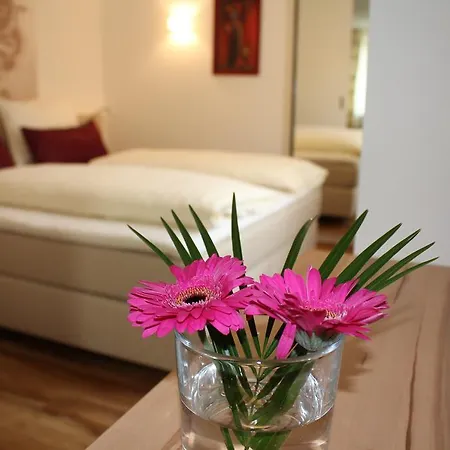 Rebstoeckle Hotel *